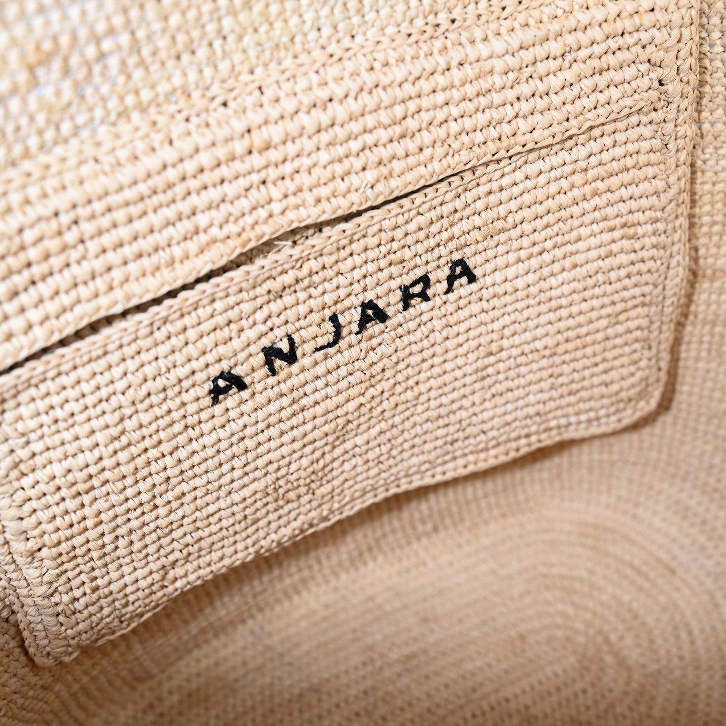 Victoire | Timeless Raffia basket bag
